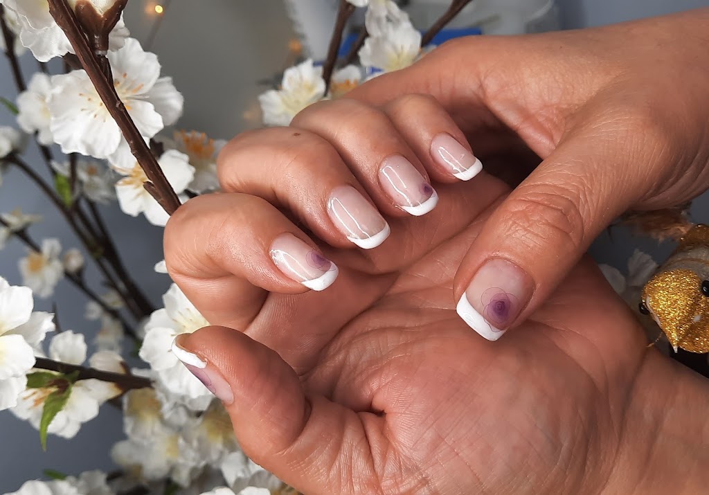 Bioestetica Marian Navarro — Manicura