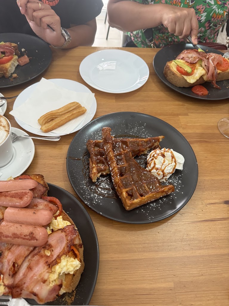 Cafeteria Miramon — Comida y bebida