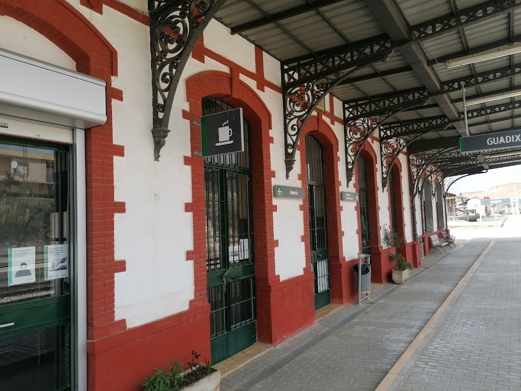 Estacion de Guadix Adif