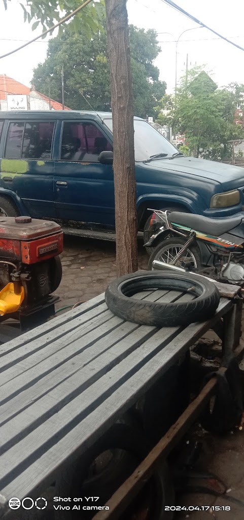 Tambal ban mobil UNYIL