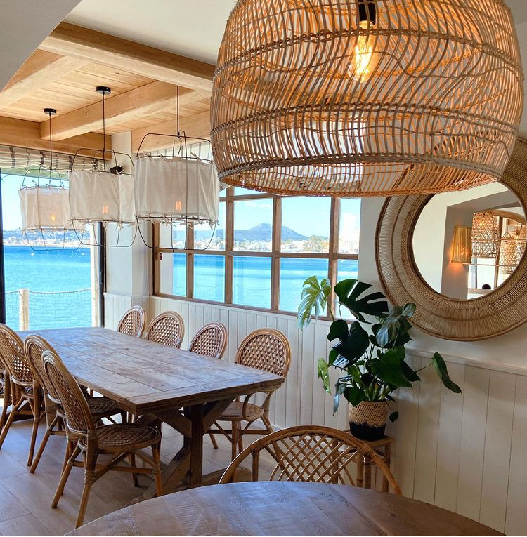 The Beach House Rooftop Terrace — Ambiente