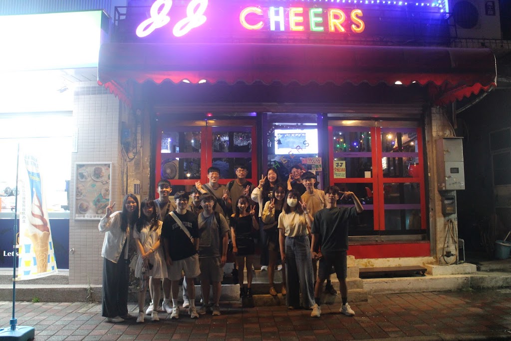 JJ Cheers Bar 的照片
