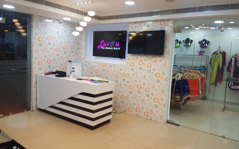 Luv U The Women World