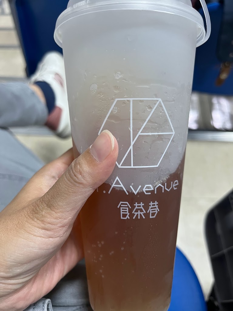 食茶巷 T.Avenue-西屯特色茶飲|新光遠百人氣飲料|熱門飲料|必喝茶飲|推薦手搖|打卡飲料 的照片