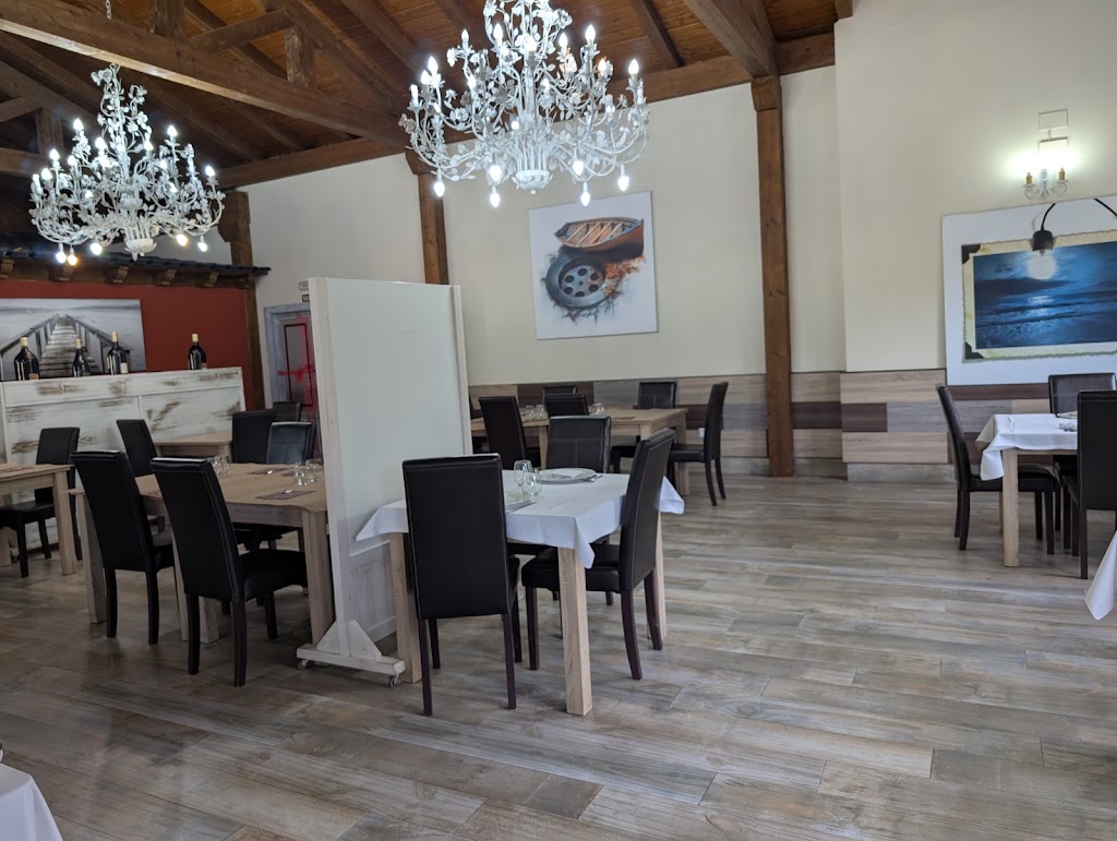 El Tocinero Restaurante y Posada — Ambiente