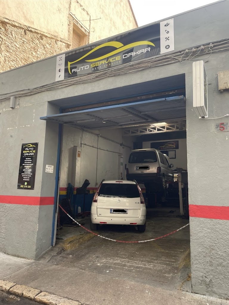 Taller AutoService Dakar