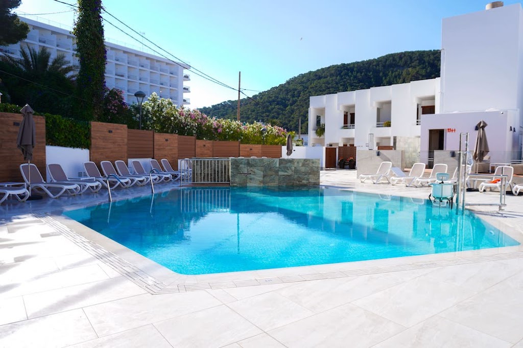 Typic Oasis Sa Tanca Apartments