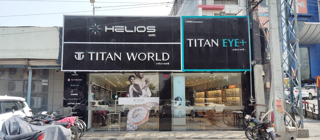 Titan Eye
