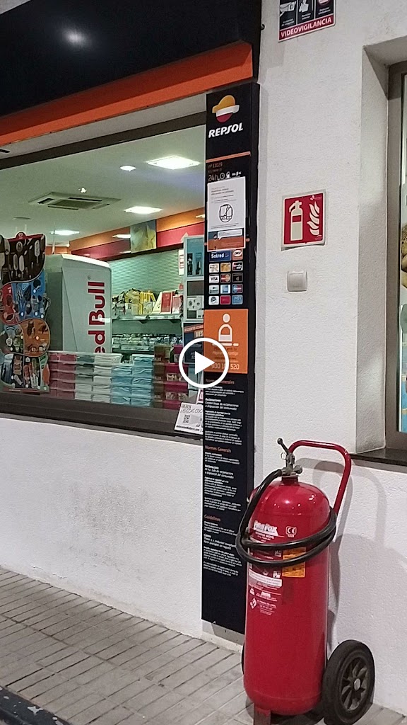 Estacion de Servicio Repsol — Videos