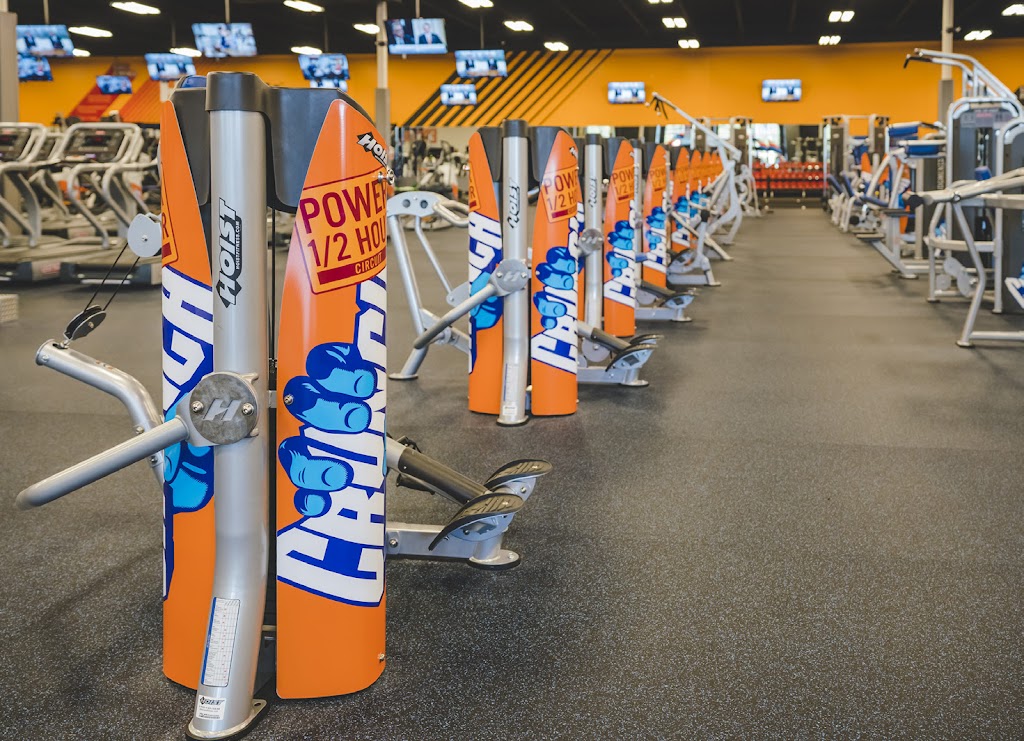  Crunch Fitness - Lakewood Ranch