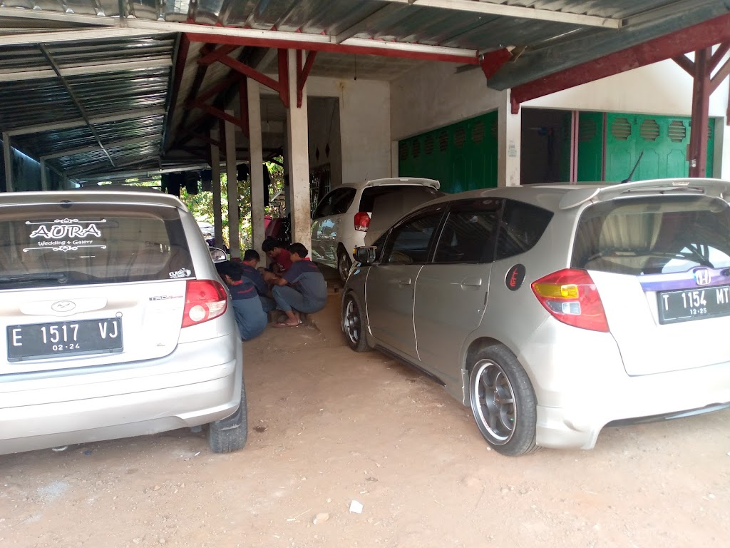 Ikmal jaya motor