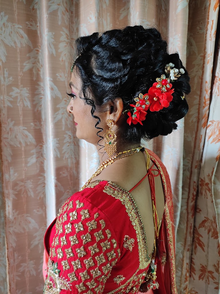 Krishna Beauty Parlour And Nails Bar