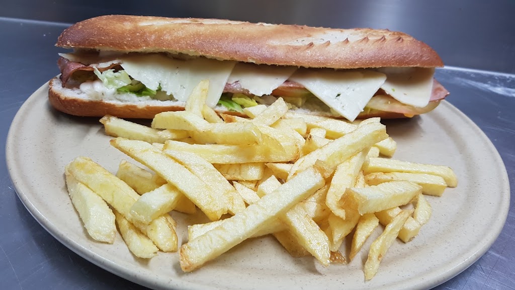 Pizzeria Torino — Comida y bebida