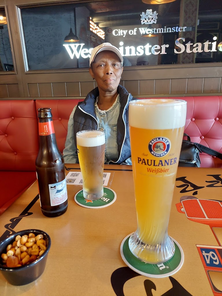 London Cafe Benalmadena — Cerveza