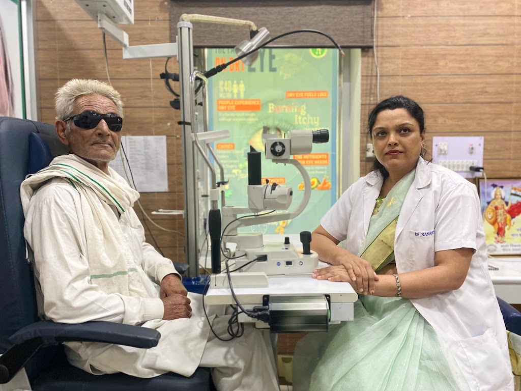 Dr Namrata Agarwal Topical Phaco Cataract Cornea Transplant And Lasik Surgeon Sevak Sabha Charitable Trust Hospital