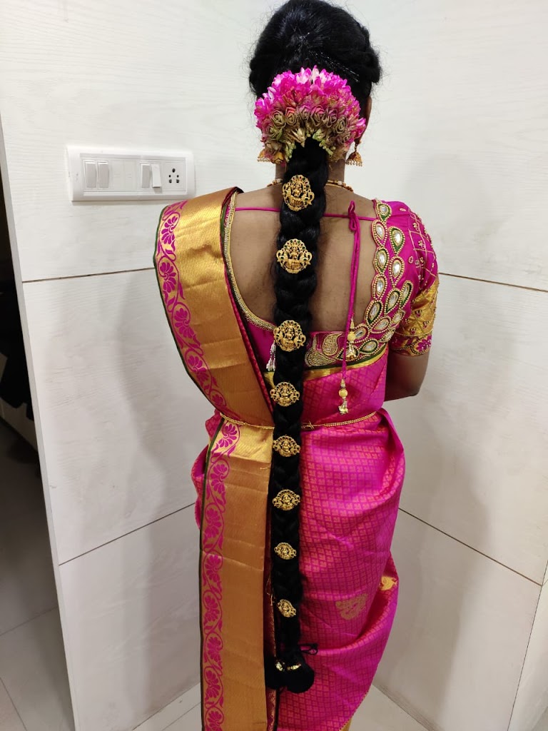 Natural Womens Beauty Parlour