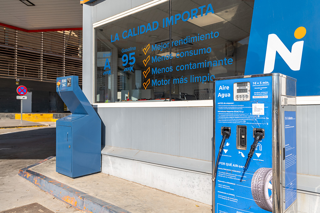 Gasolinera Nieves Los Barrios (C.C. Bahia Plaza) — Del propietario