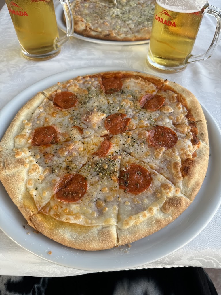 Restaurante Vista Bonita Sonnenland — Pizza