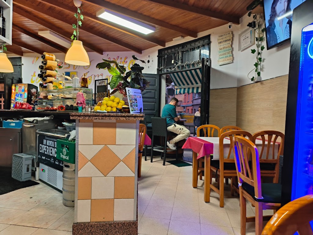 Cafeteria Arenales — Ambiente