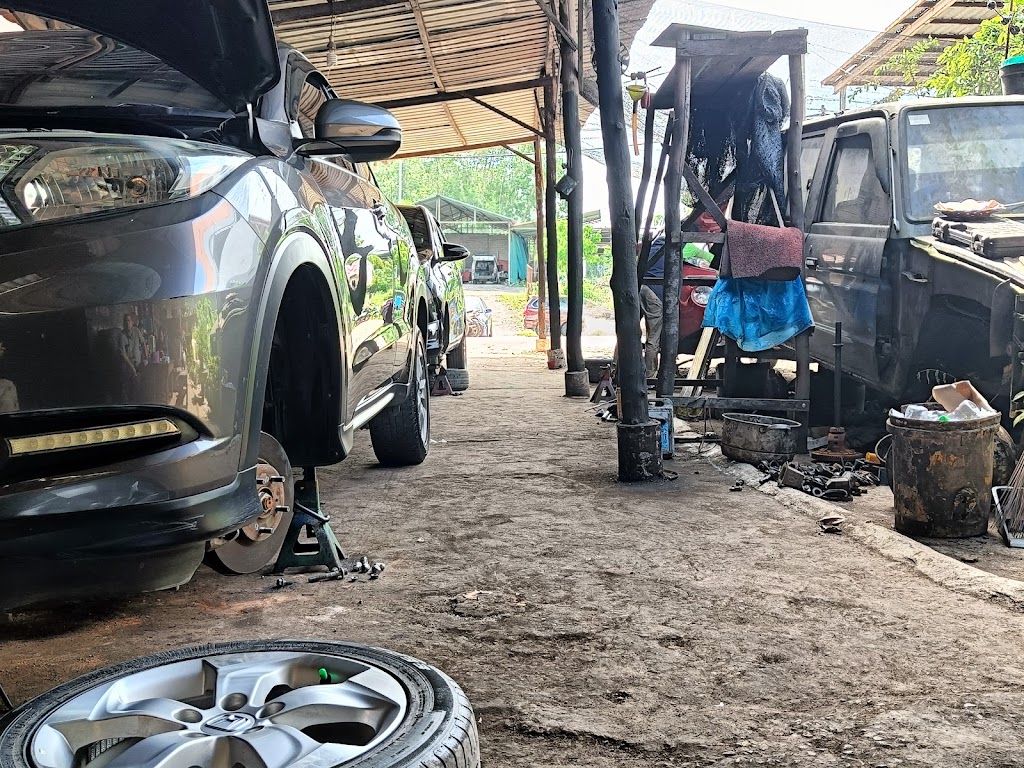 BENGKEL KAKI-KAKI MOBIL HENDRA