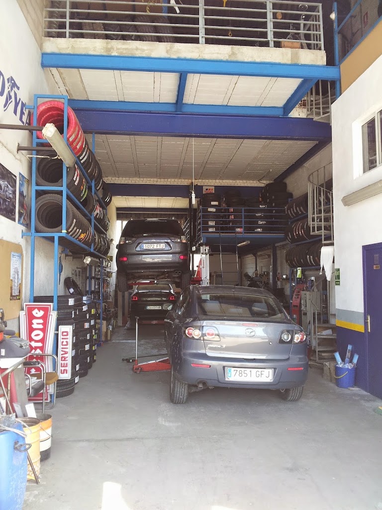 Neumaticos en Bejar — Interior