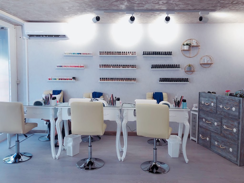 Pretty Nails 2 — Interior