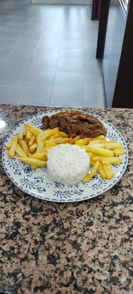 Bar Restaurant Casa Jordi Mollet — Papas fritas