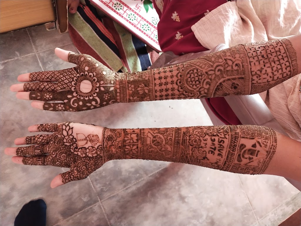 Diamond Beauty Parlour And Mehandi Point