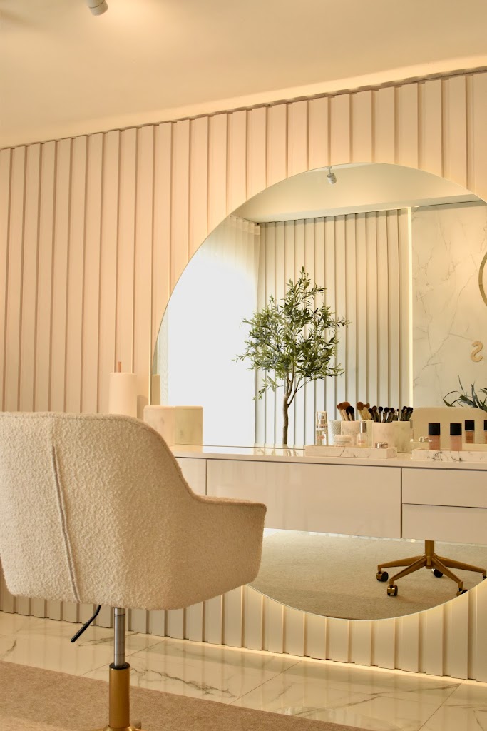 Gerardo Mena Beauty Center