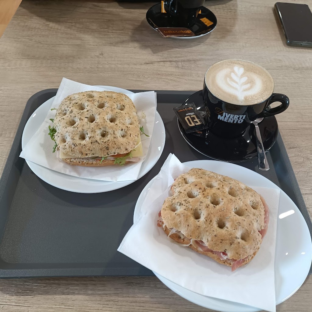 El Fornet Bon Apetit — Cafe