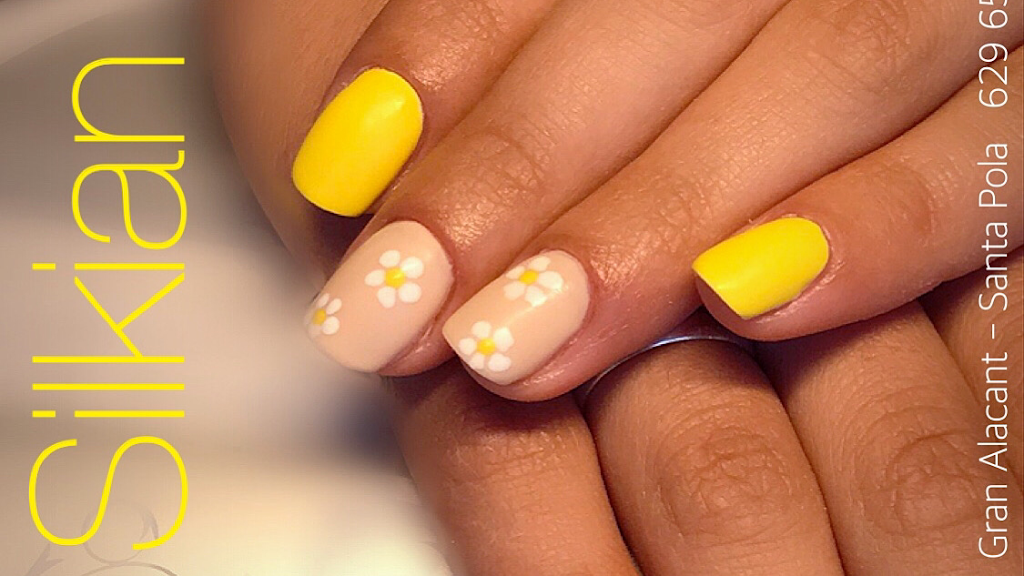 Unas de porcelana Silkian Nails en Gran Alacant-Santa Pola