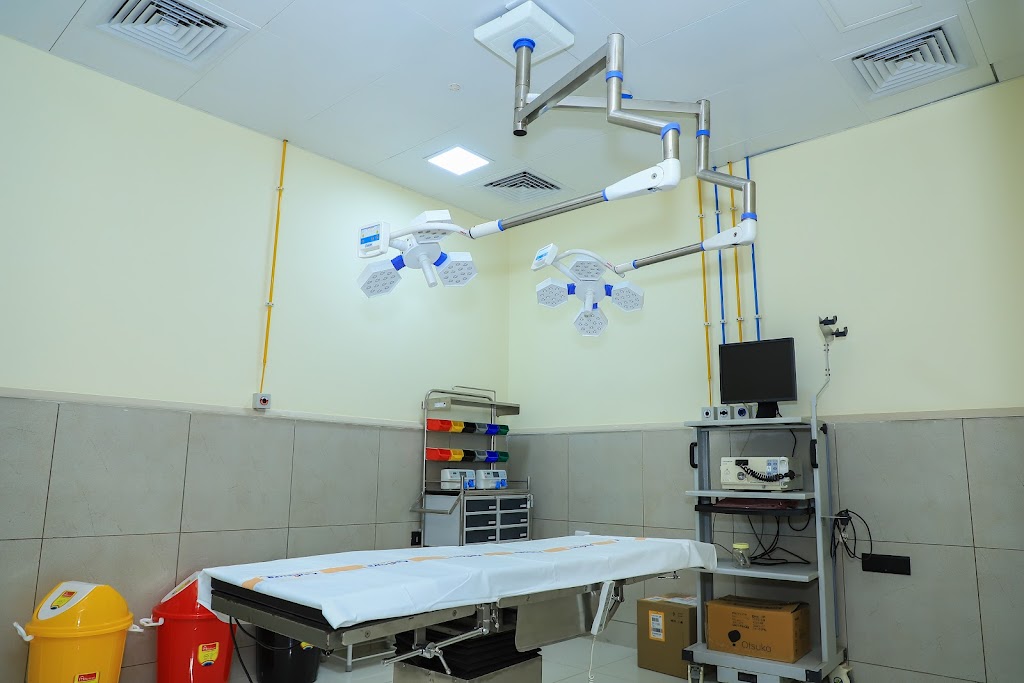 Dr. Dr Hardik Shah Best Pulmonologist Aadicura Super Speciality Baroda Chest Hospital Hospital Vadodara Pulmonologist