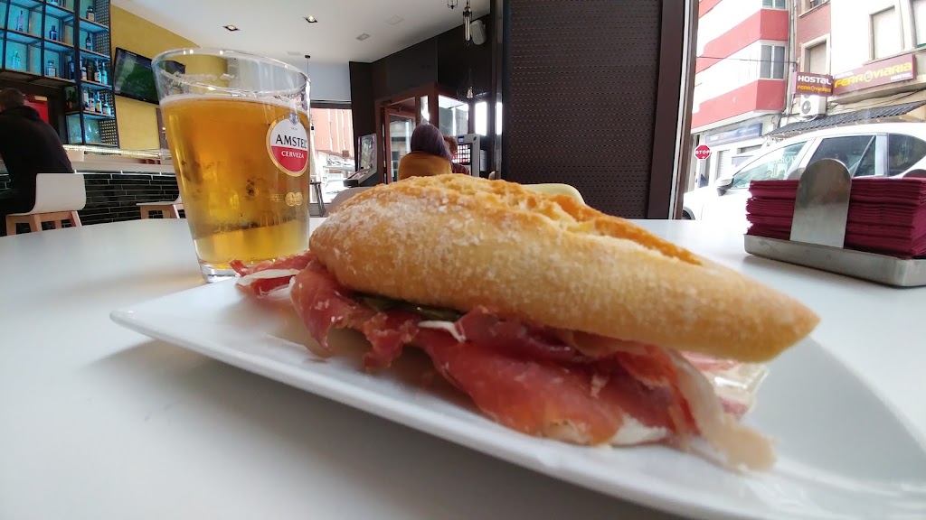 Gastrobar El anden — Comida y bebida