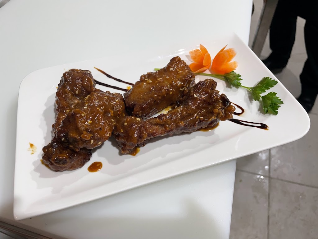 Phoenix City Chinese Restaurant — Comida y bebida