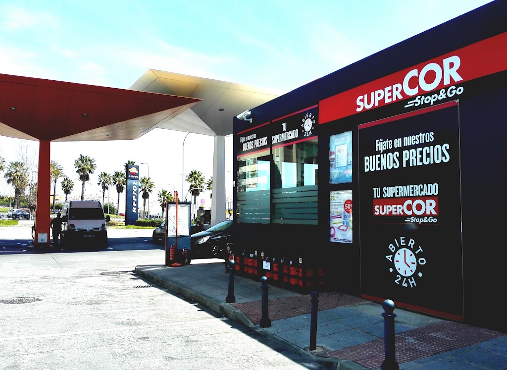 Estacion de Servicio Repsol — Exterior
