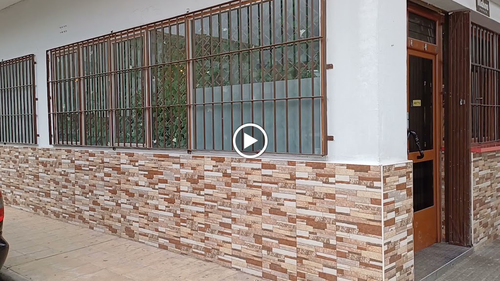 Restaurante Tu Punto Grill — Videos