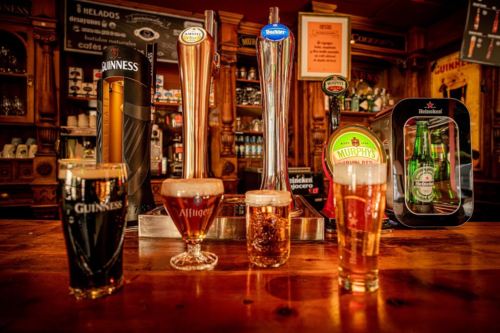 O'Connor's Irish Pub — Comida y bebida