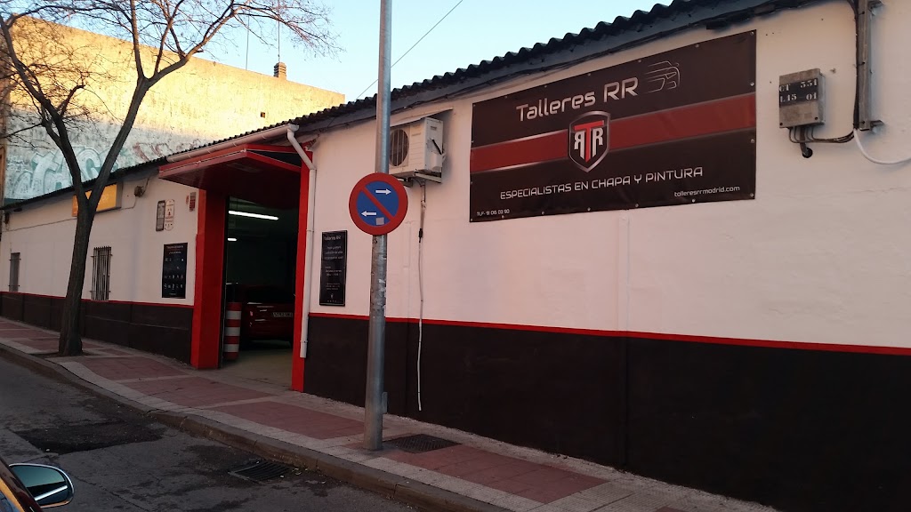 Talleres RR - Chapa, Pintura, Mecanica — Exterior