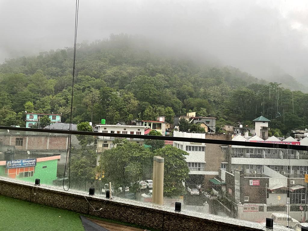 Hotel Himalayan Regency