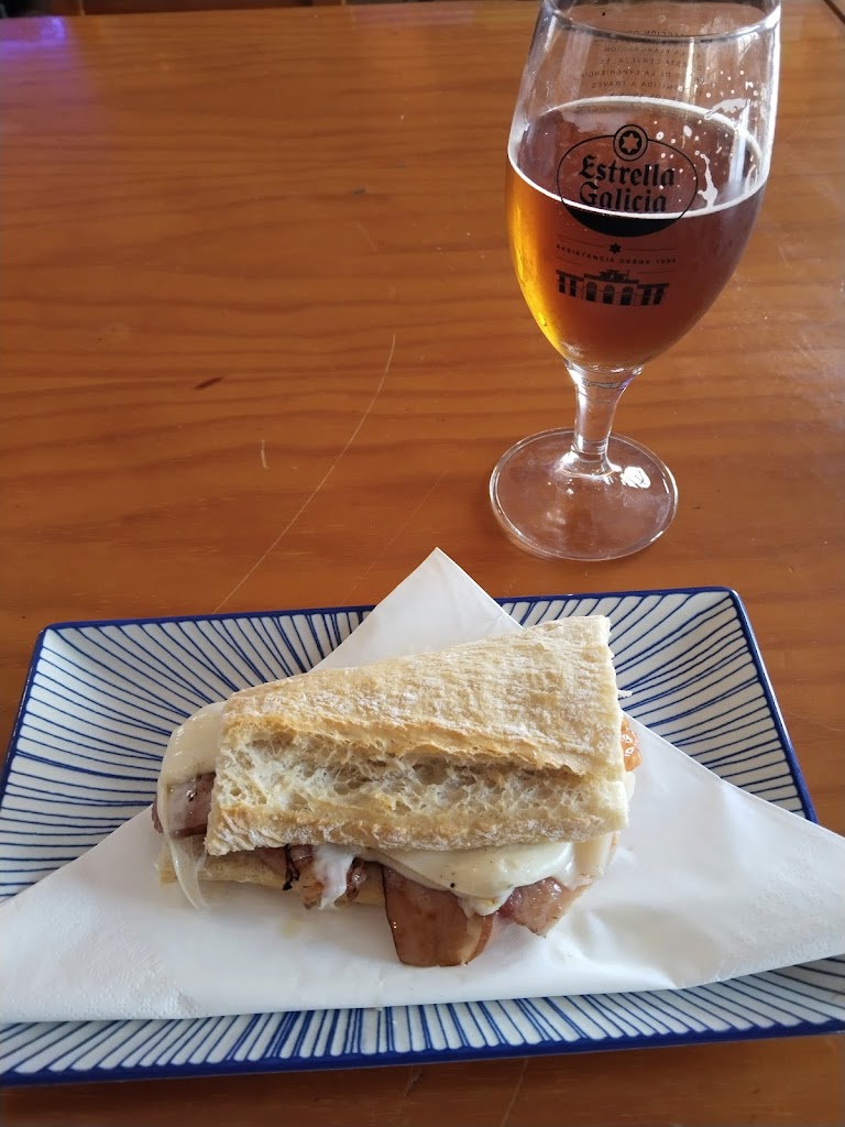 El JUANLU & ARIEL Bar Restaurante