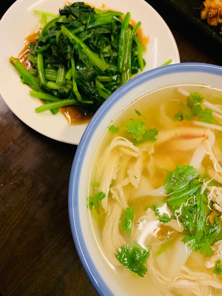 昭和小吃部（烤肉飯 潮汕炒河粉 燒烤 關東煮）（沒有牛肉麵了） 的照片