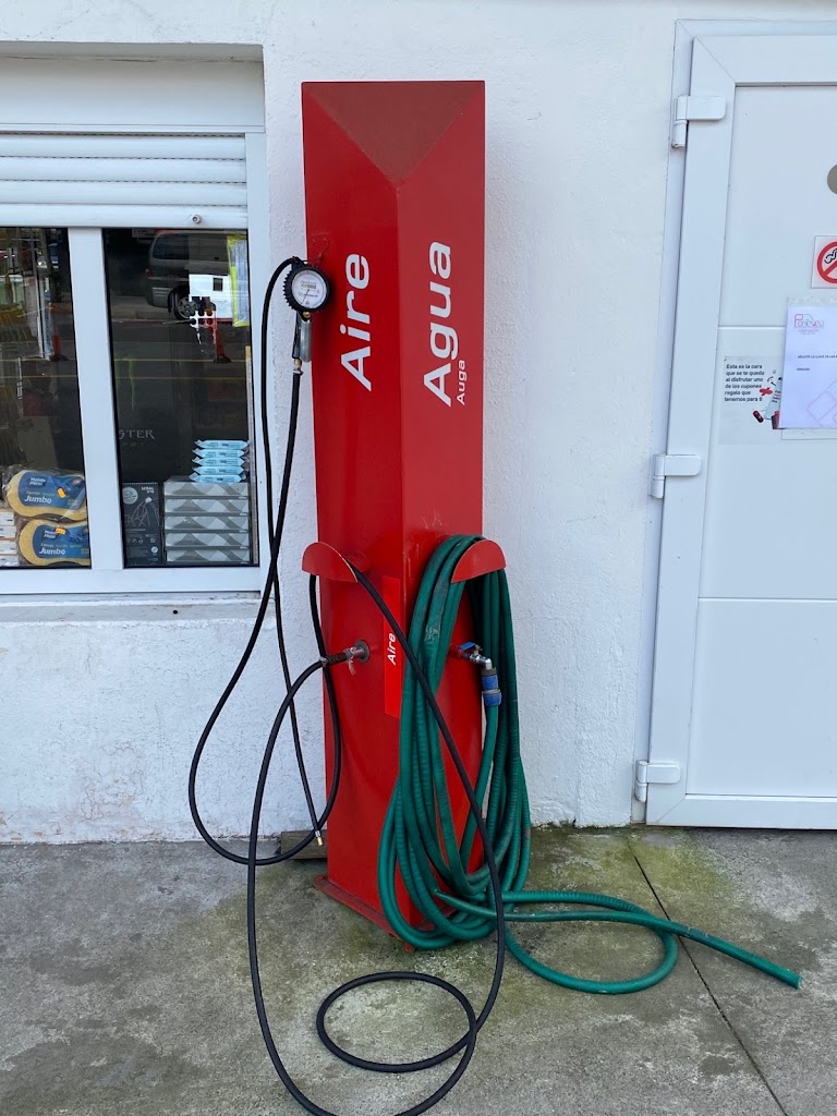 Estacion de servicio Cepsa — Surtidor de combustible