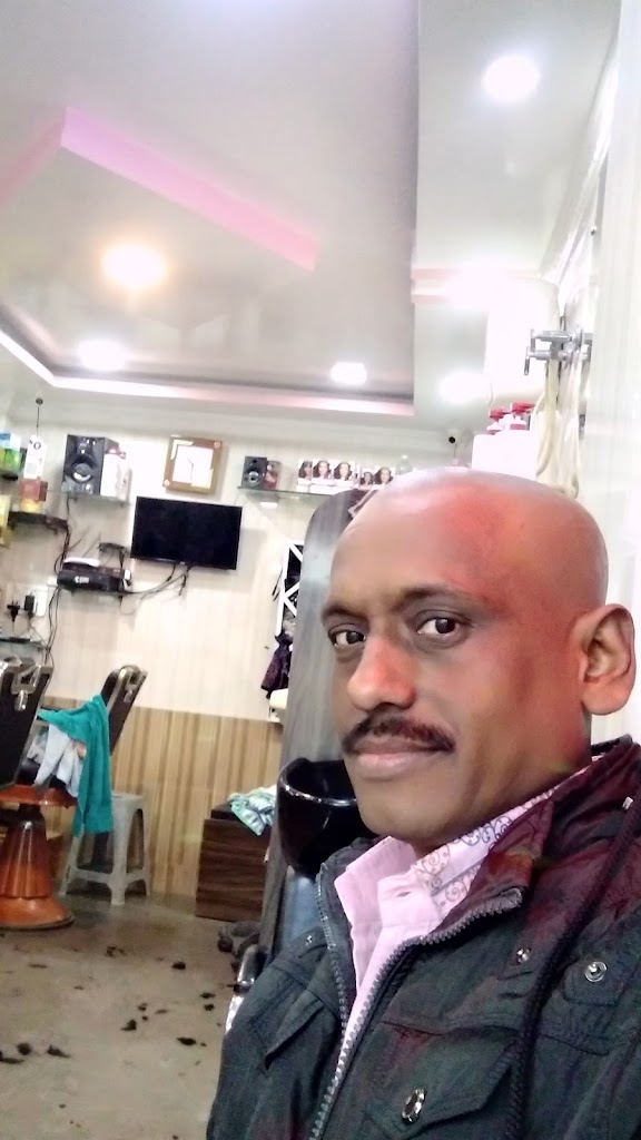 Smile Gents Parlour 2