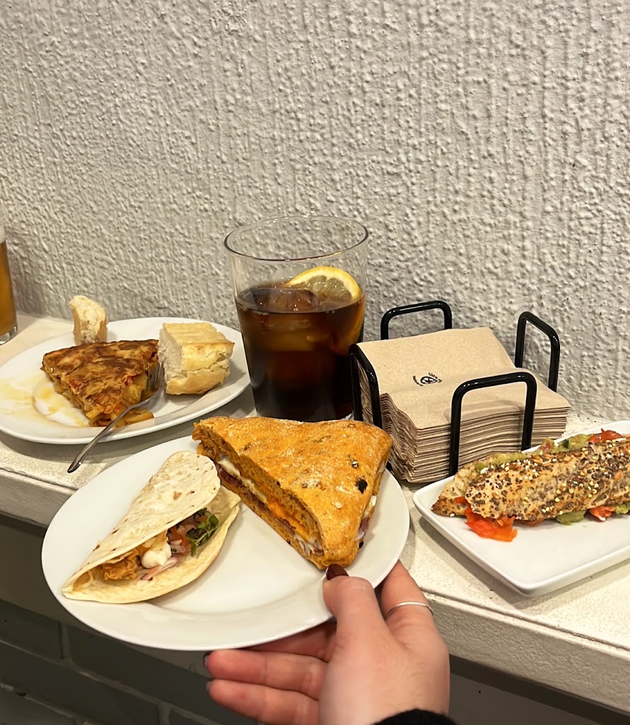 Bar Koldo — Comida y bebida