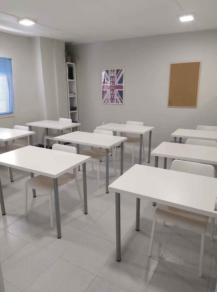Academia Canadio — Del propietario