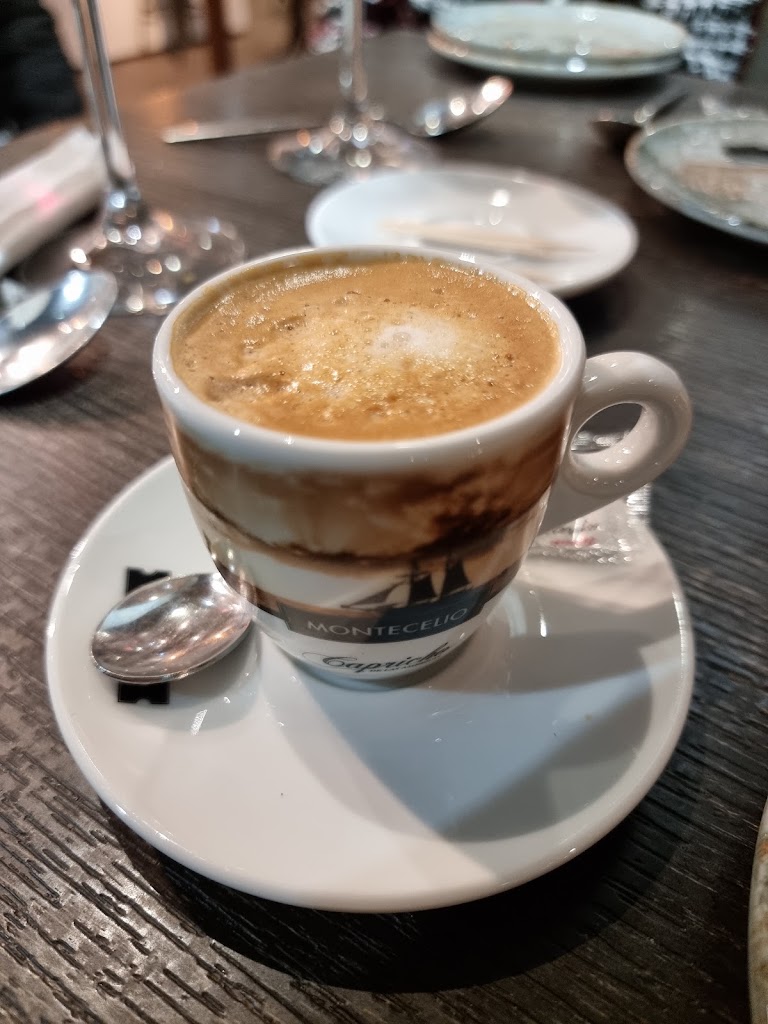 Restaurante El Feudo — Comida y bebida
