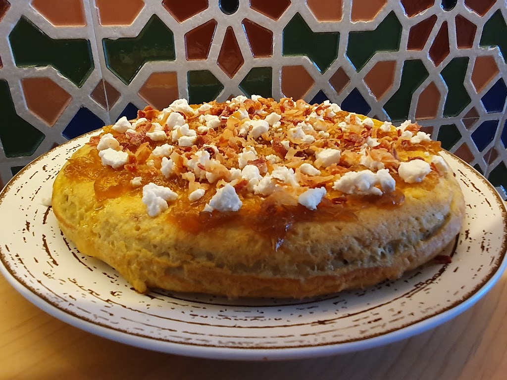 Cafeteria Alhambra — Comida y bebida