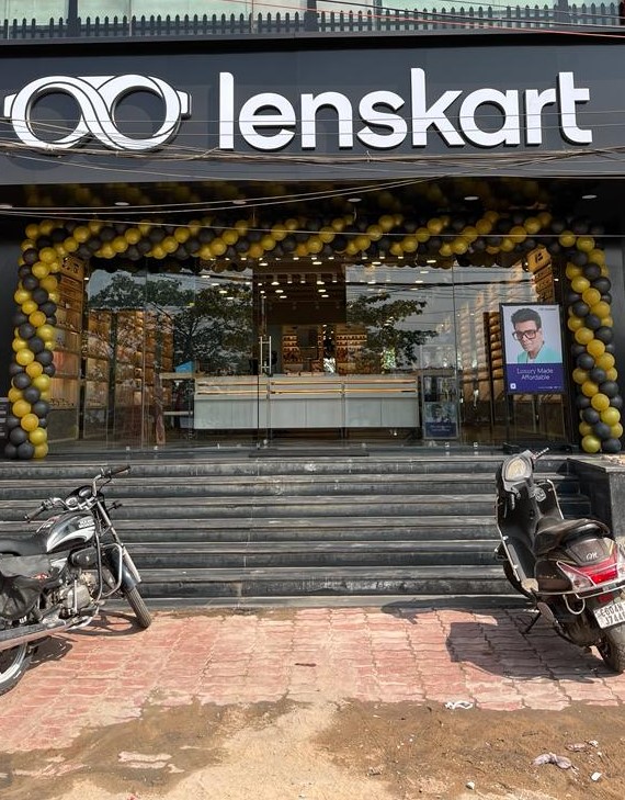 Lenskart Com Flagship Store At Telibandha Marine Drive Raipur