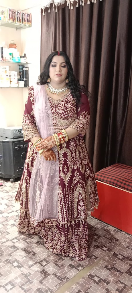 Diamond Beauty Parlour