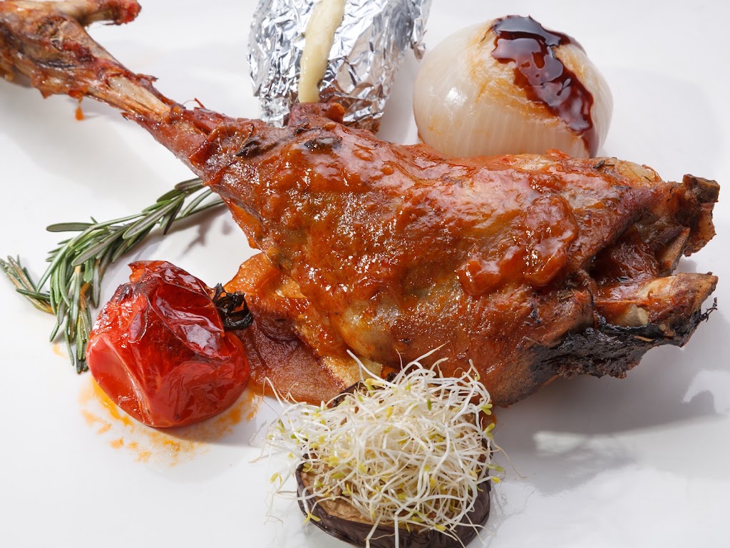Restaurant Fonda Montserrat — Comida y bebida